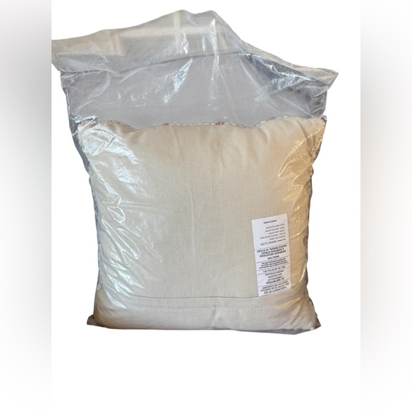 Mina Victory Outdoor Pillows Loop Dots 18"X18" Orange Indoor/Outdoor Throw - Picture 4 of 11